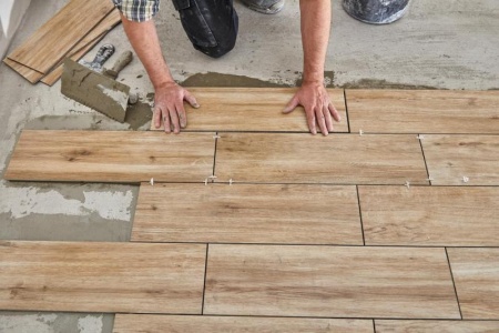 Pose de carrelage &agrave; Serre-les-Sapins : guide pratique